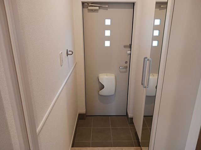 セレーノＡＨ　Ⅰの玄関|落ち着いた玄関です