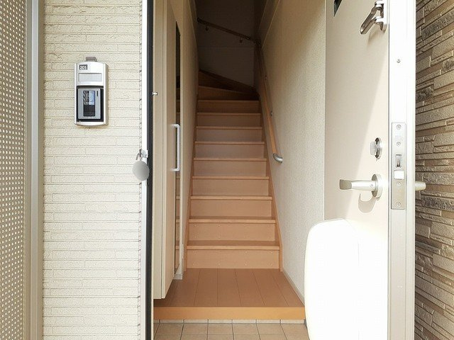サニーグレイスの玄関|落ち着いた玄関です