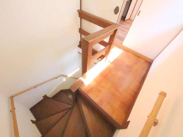 生駒市俵口町の一戸建ての内装