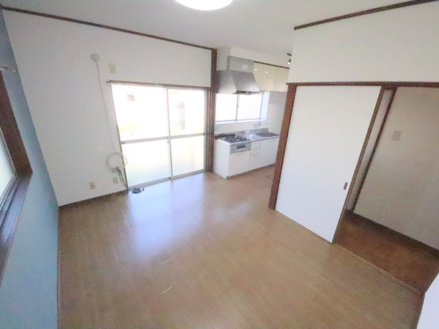 生駒市俵口町の一戸建ての居間・リビング