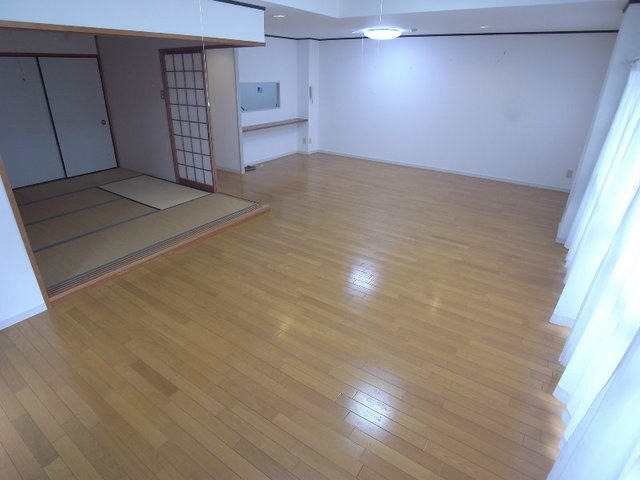 メゾンドカルム住吉の居間・リビング