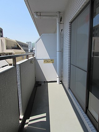 ライオンズマンション神戸西元町のバルコニー