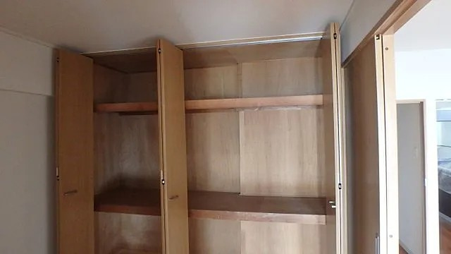 神戸市東灘区岡本４丁目の賃貸マンションの収納