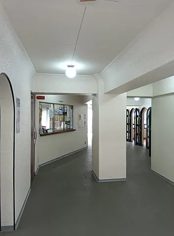 神戸市東灘区岡本４丁目の賃貸マンションのロビー