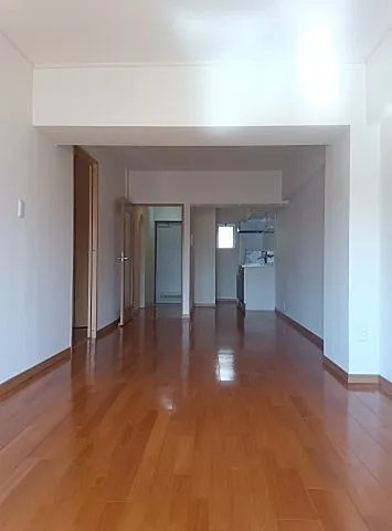 神戸市東灘区岡本４丁目の賃貸マンションの居間・リビング