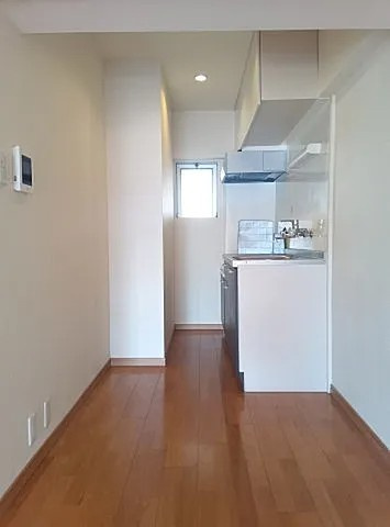 神戸市東灘区岡本４丁目の賃貸マンションの居間・リビング