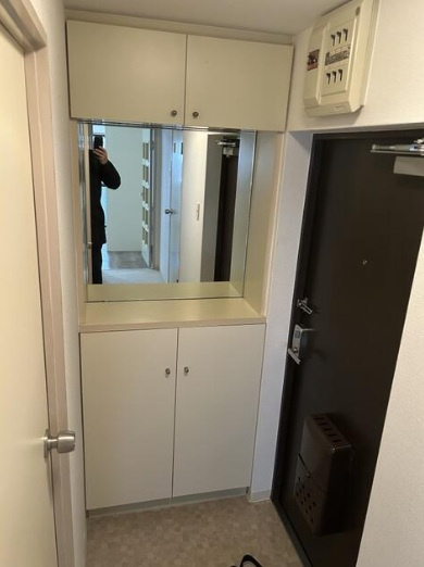 ライオンズマンション神戸の玄関
