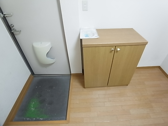 神戸市東灘区御影本町８丁目の賃貸マンションの玄関