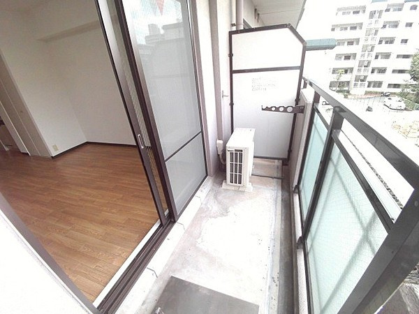 神戸市東灘区甲南町１丁目の賃貸マンションのバルコニー