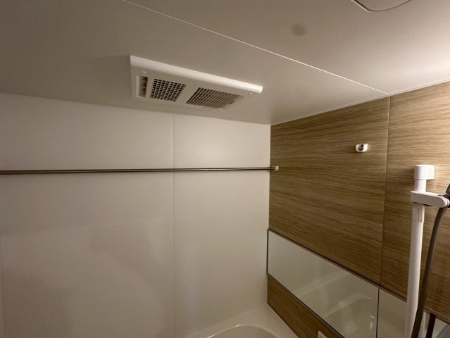 芦屋市翠ケ丘町のアパートの浴室