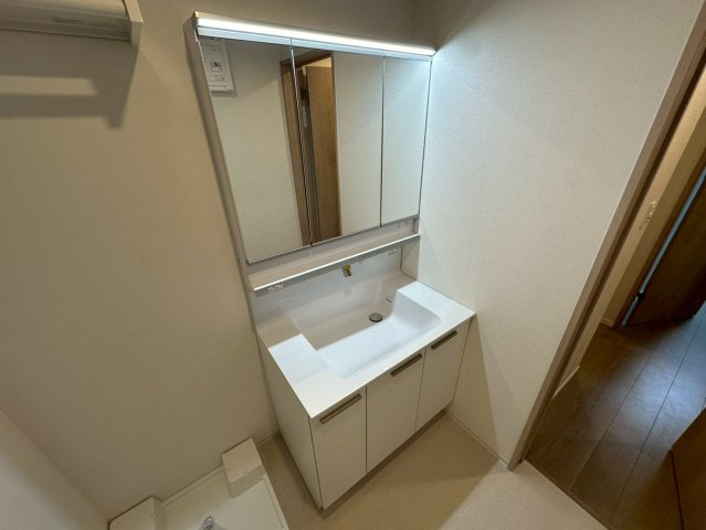 芦屋市翠ケ丘町のアパートの洗面所