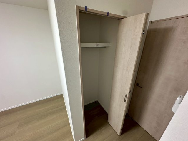 芦屋市翠ケ丘町のアパートの収納