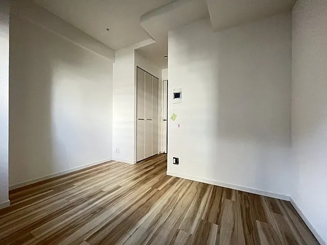 神戸市中央区古湊通２丁目の賃貸マンションの居間・リビング