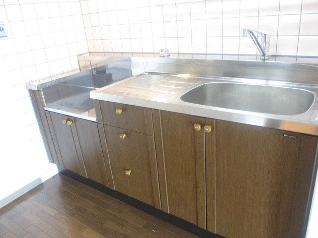 神戸市中央区東川崎町６丁目の賃貸マンションのキッチン