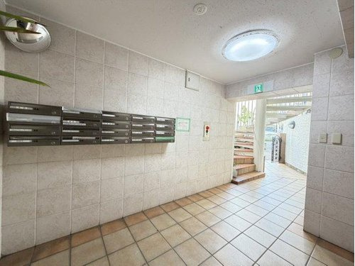 神戸市中央区生田町１丁目の賃貸マンションのロビー
