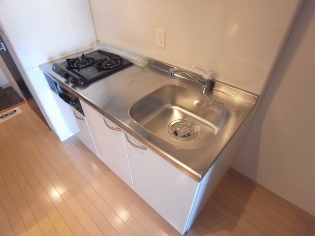 神戸市東灘区岡本３丁目の賃貸マンションのキッチン