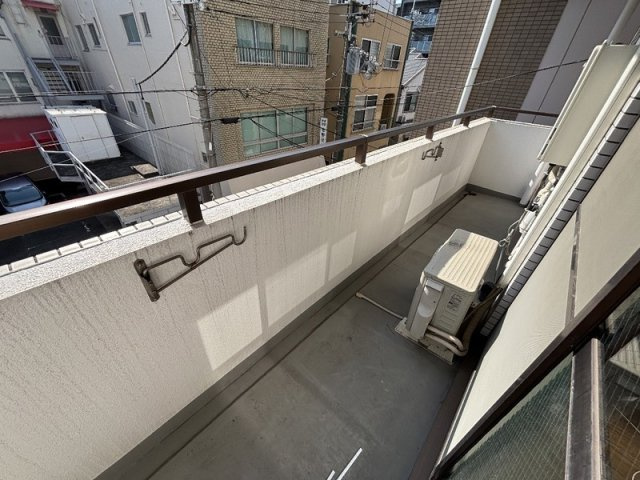 神戸市中央区多聞通５丁目の賃貸マンションのバルコニー