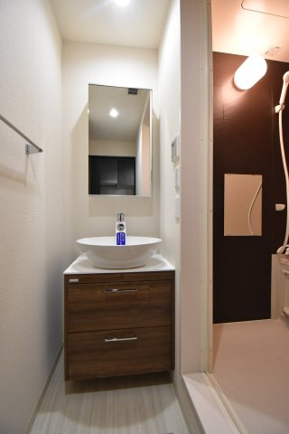 フジパレス杉本町駅西Ⅴ番館の玄関