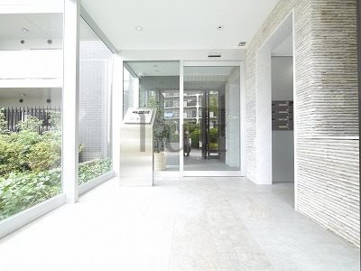 ディラルゴ鶴見のエントランス