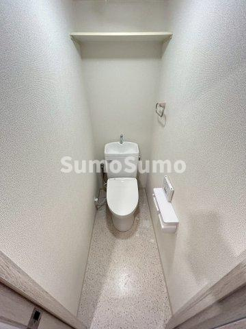 芦屋市翠ケ丘町の賃貸マンションのトイレ