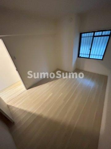 芦屋市翠ケ丘町の賃貸マンションの洋室
