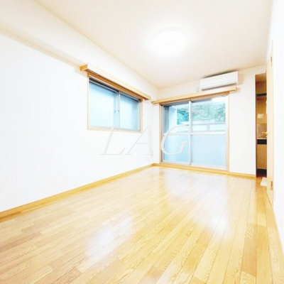 【居間・リビング】 | ルミエール代々木 | 洋室のお部屋です。
