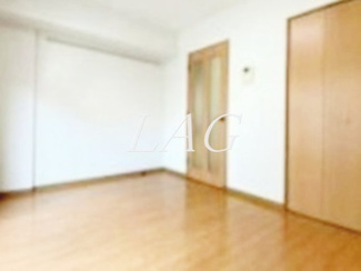 【居間・リビング】 | ラルジュ中野 | 洋室のお部屋です。