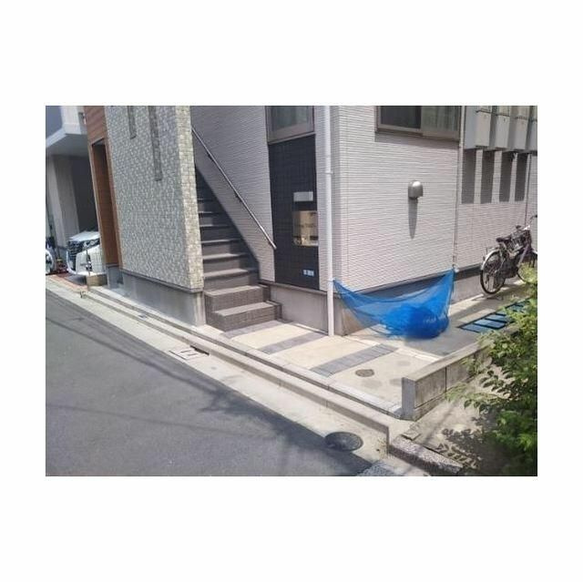 ネクステージ田端のエントランス