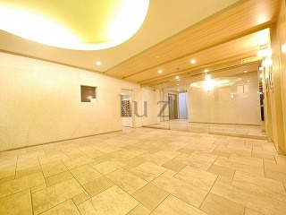 グランフォース横浜関内のエントランス