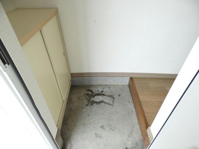 釧路市貝塚２丁目のアパートの玄関