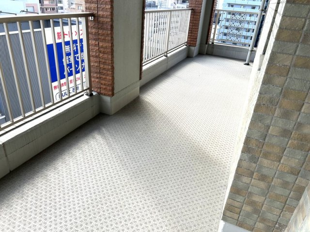 アメックス西新駅前のバルコニー