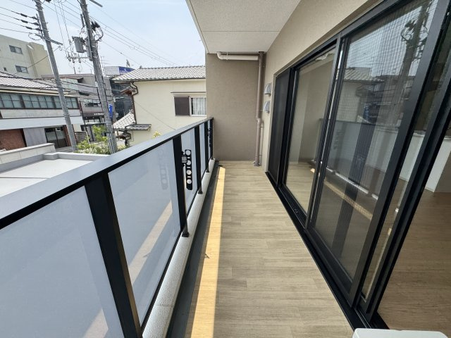 トリニティ豊中本町のバルコニー