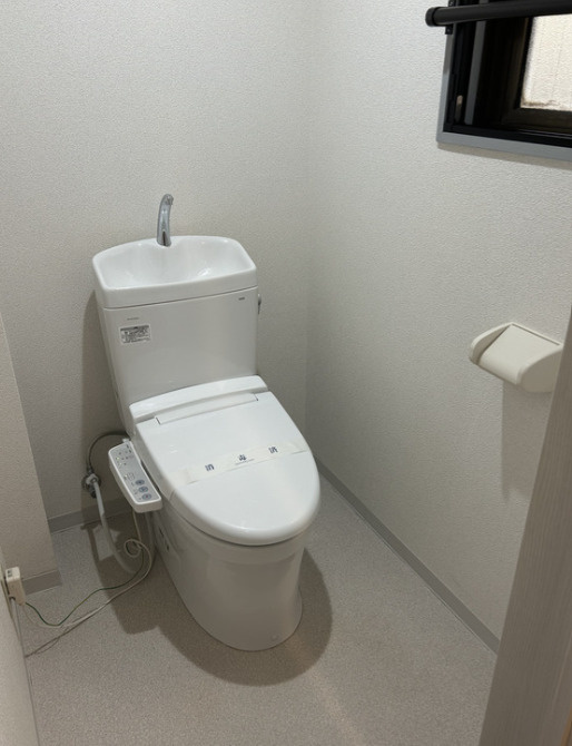 大塚戸建のトイレ