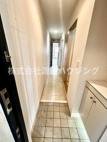 リヴァージュ出来島の玄関