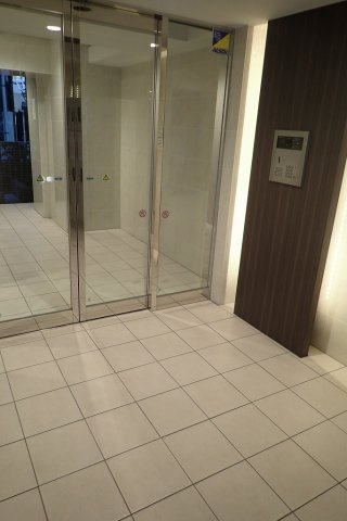 フェルクルールプレスト文京湯島のロビー