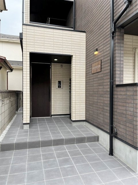 フォレストテラス小岩のエントランス