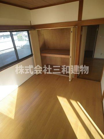 テラスパウロニアの収納