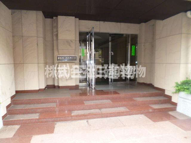 テラスパウロニアのエントランス