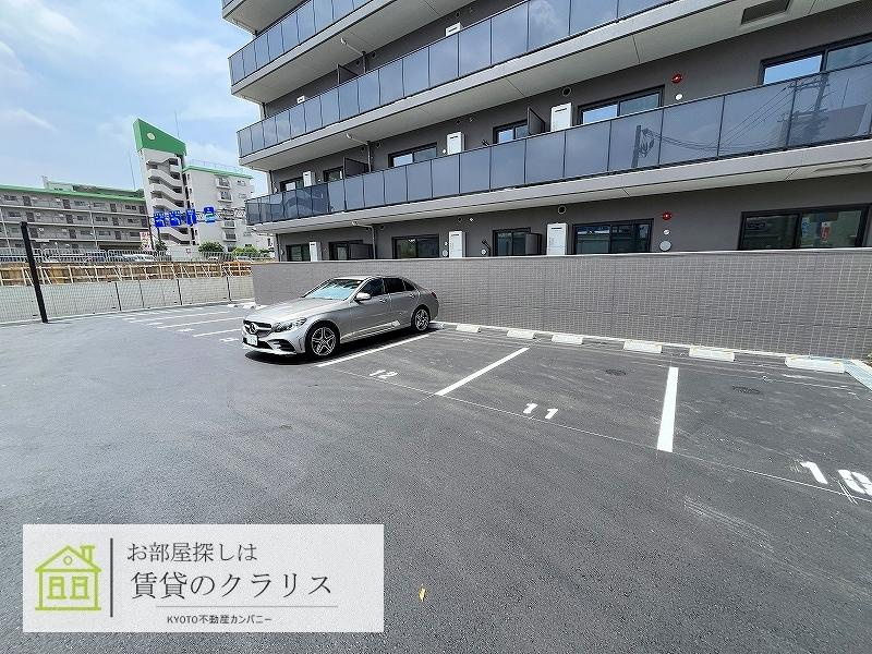 High Bright 京都桂川の駐車場