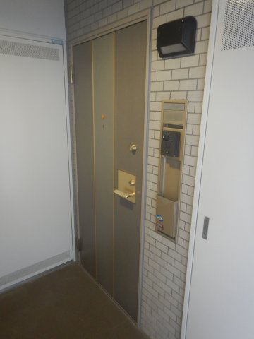 藤和シティホームズ清澄庭園の玄関
