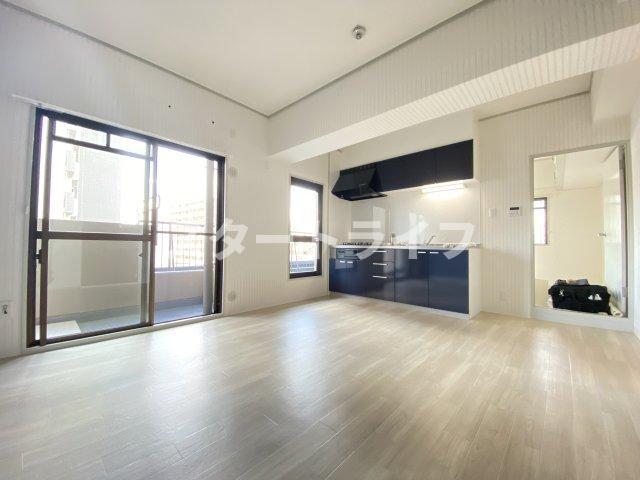 大阪市淀川区木川東４丁目の賃貸マンションの居間・リビング