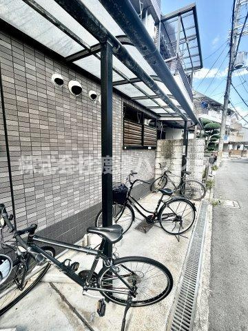 シェルコートの駐車場