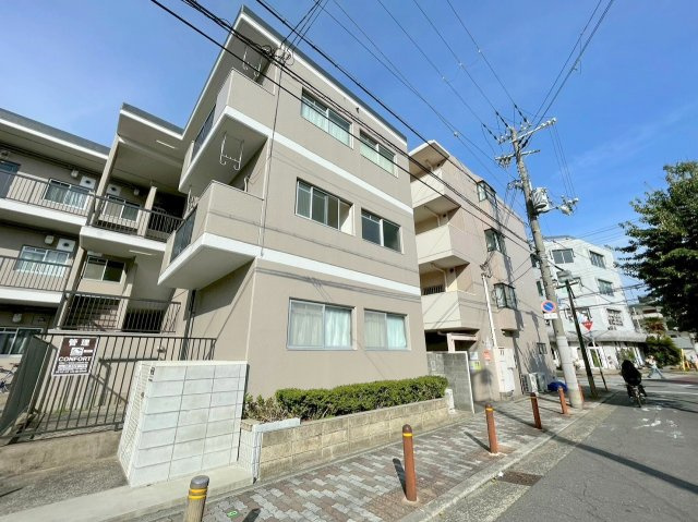 シャトー玉川第一の外観