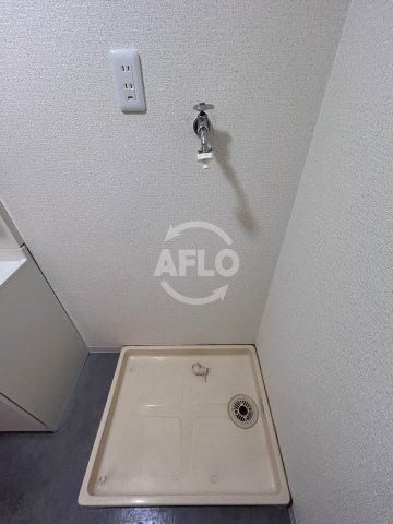ヴィラスリースター住之江の設備|ヴィラスリースター住之江　洗濯機置き場