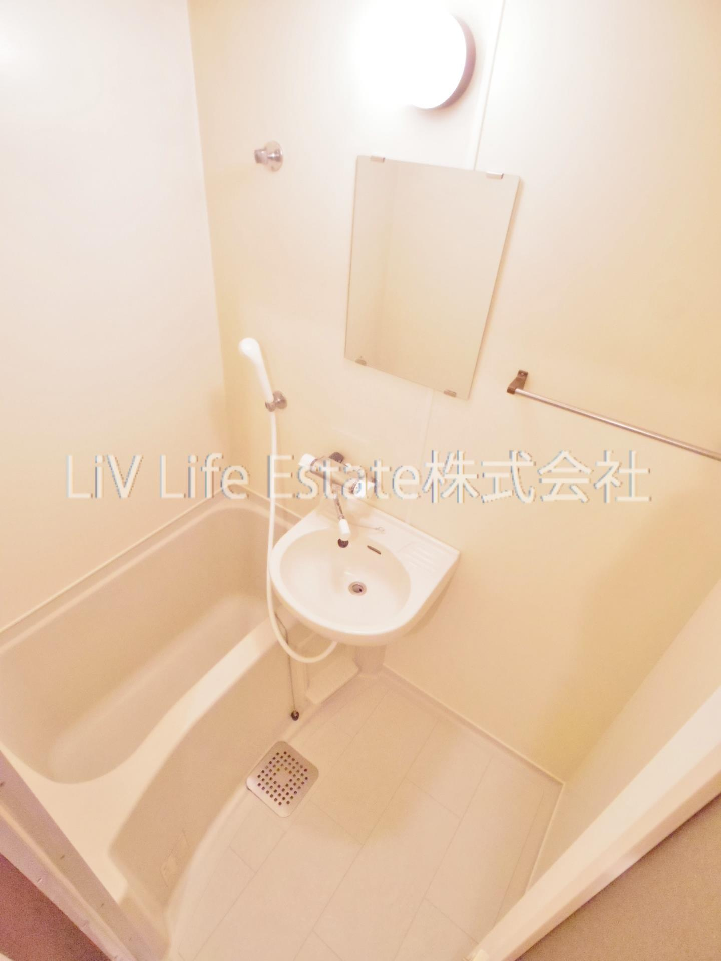 西東京市芝久保町３丁目の賃貸マンションの浴室