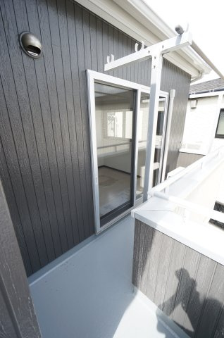 中央区塩田町貸家のバルコニー