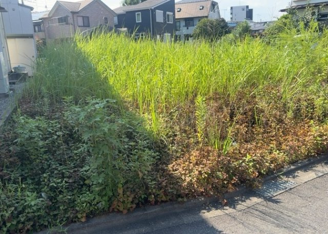 【外観】 | 土地購入を検討されている場合、境界杭がない状態で購入してしまうと境界確定測量をする必要があり、費用がかかります。購入の前に、売主、隣土地所有者立ち合いのもと境界を確定し境界杭を設置するのがベストです。