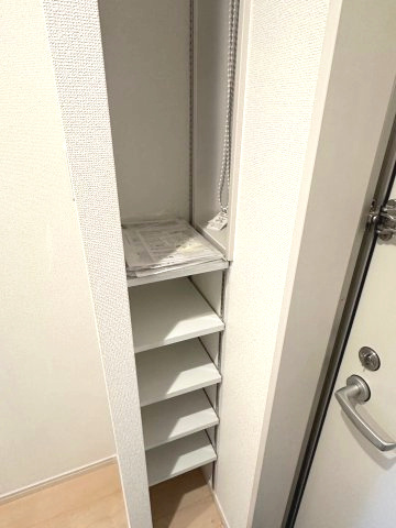 コンフォートレジデンス西新井の玄関|シューズボックス