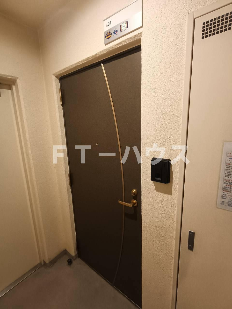 アーネット西船橋の玄関