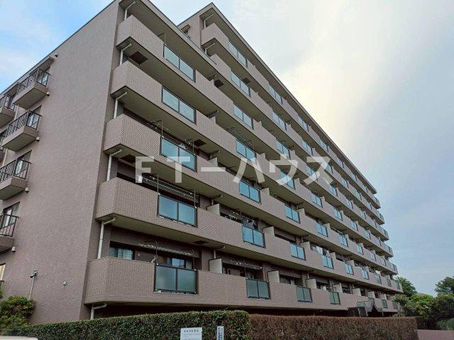 ファミール津田沼の外観